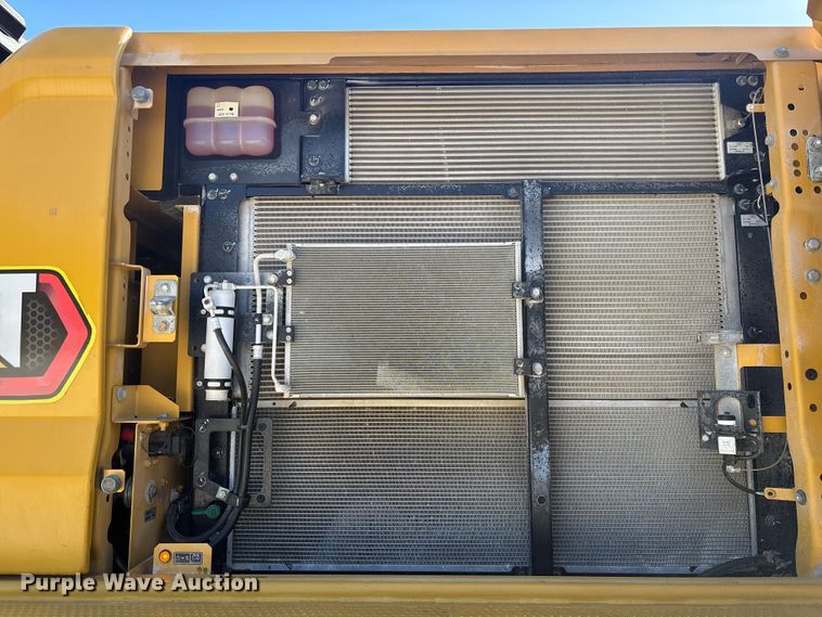 image for item DU0261 2022 Caterpillar 336 excavator