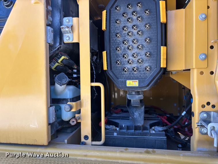 image for item DU0261 2022 Caterpillar 336 excavator