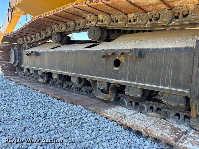 image for item DU0261 2022 Caterpillar 336 excavator