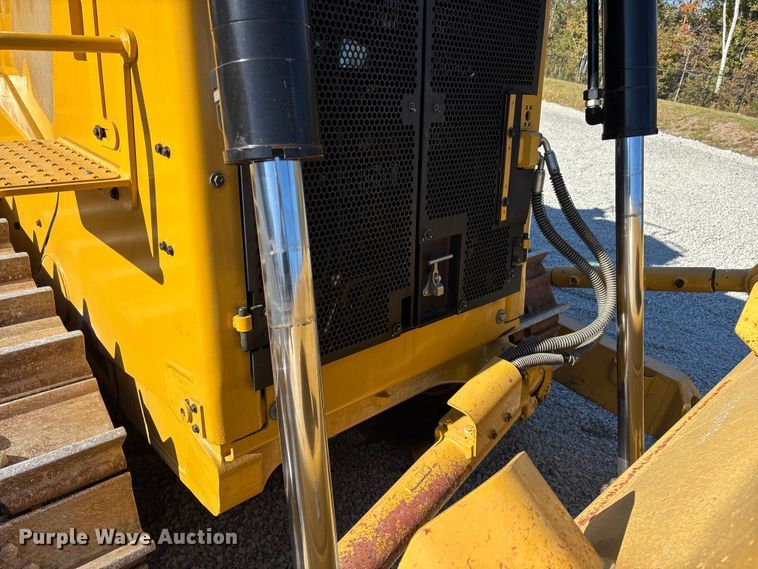 image for item DU0262 2022 Caterpillar D8T dozer