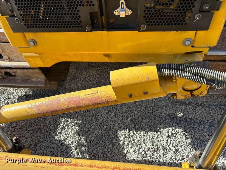 image for item DU0262 2022 Caterpillar D8T dozer