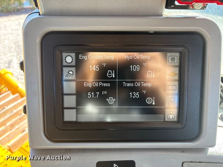 image for item DU0262 2022 Caterpillar D8T dozer