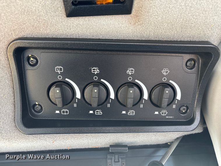 image for item DU0262 2022 Caterpillar D8T dozer