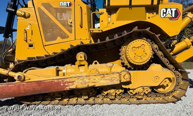 image for item DU0262 2022 Caterpillar D8T dozer