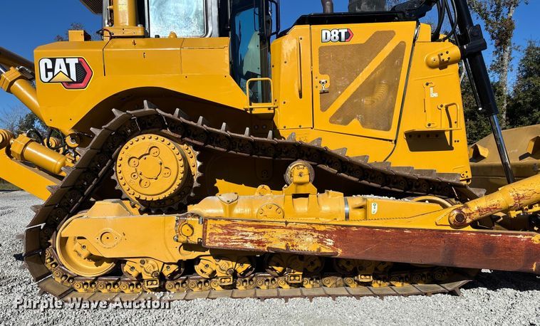 image for item DU0262 2022 Caterpillar D8T dozer