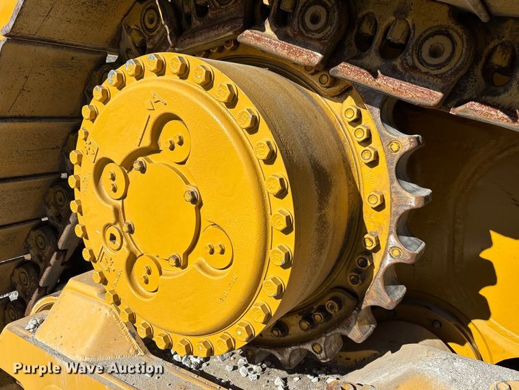 image for item DU0262 2022 Caterpillar D8T dozer