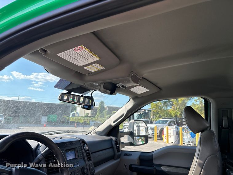 image for item DU0263 2021 Ford F450 Super Duty flatbed truck