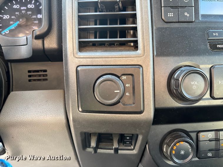 image for item DU0263 2021 Ford F450 Super Duty flatbed truck