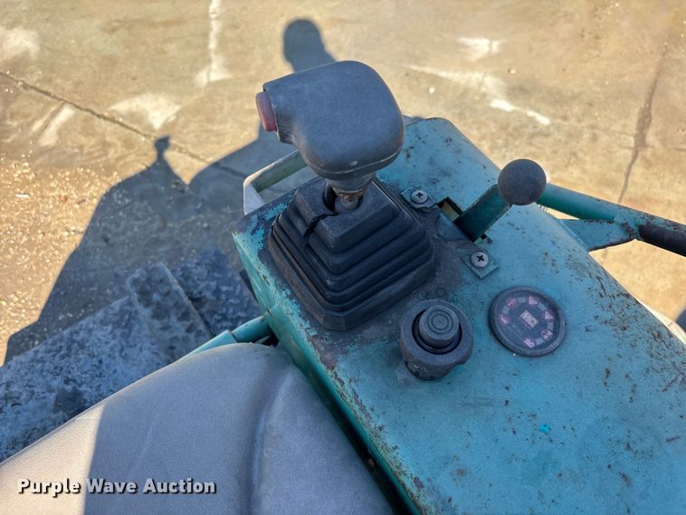 image for item DU0268 (2) MultiQuip HTX-44K-5 power trowels