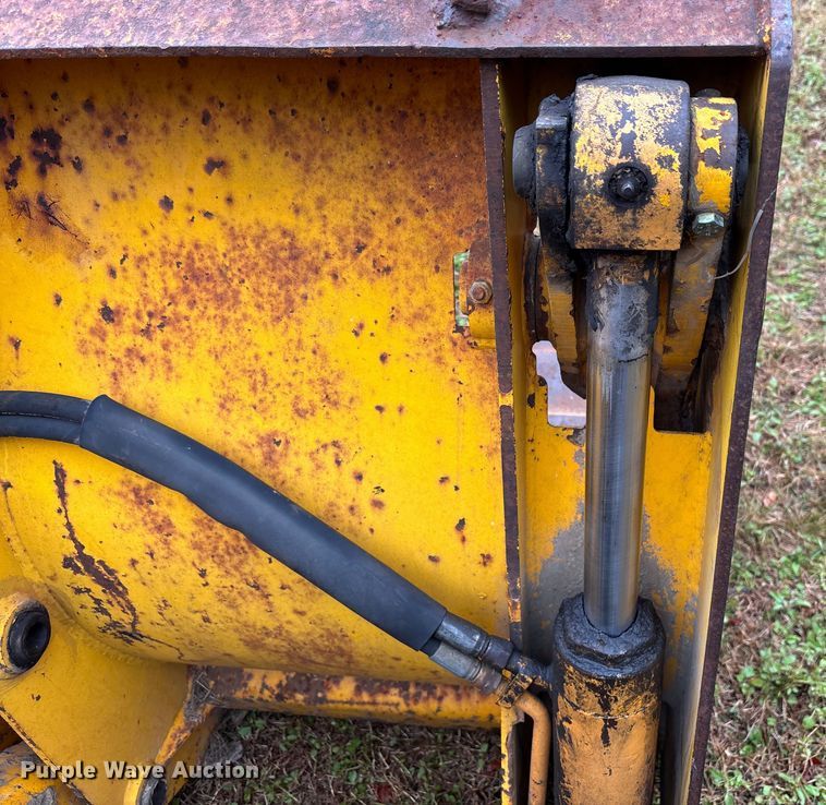 image for item DU0286 1994 JCB 214 backhoe