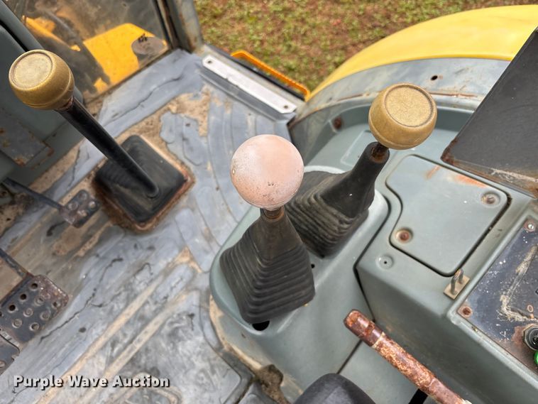 image for item DU0286 1994 JCB 214 backhoe