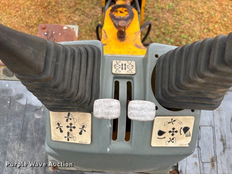 image for item DU0286 1994 JCB 214 backhoe