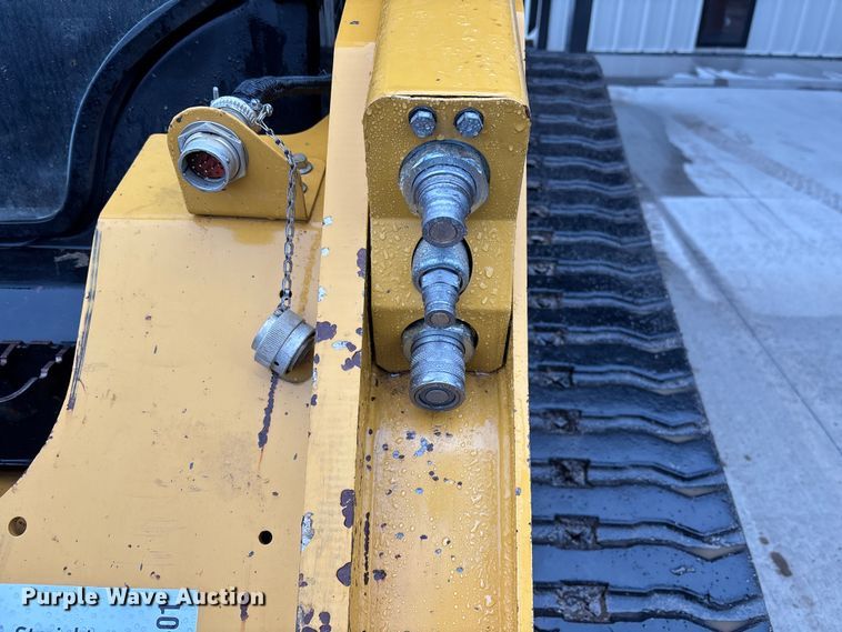 image for item DU0301 2022 Caterpillar 299D3 tracked skid steer loader