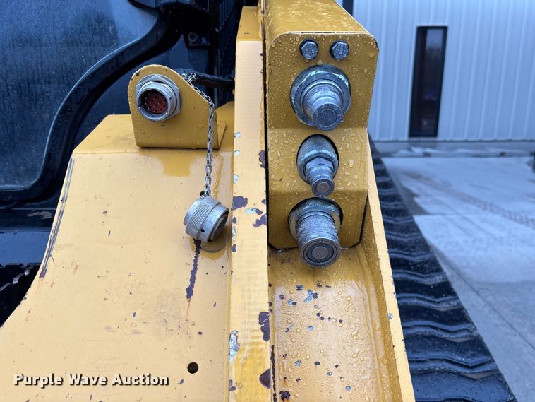 image for item DU0301 2022 Caterpillar 299D3 tracked skid steer loader