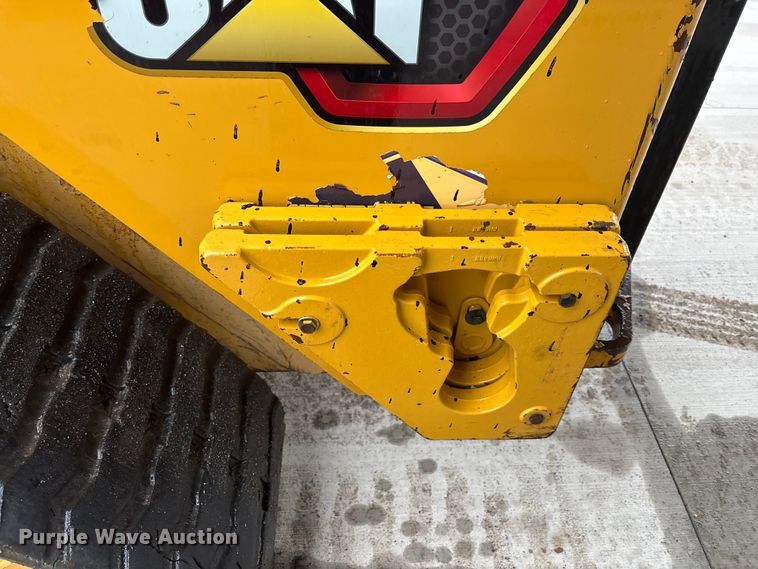 image for item DU0301 2022 Caterpillar 299D3 tracked skid steer loader