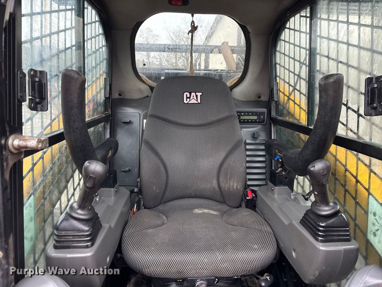 image for item DU0301 2022 Caterpillar 299D3 tracked skid steer loader