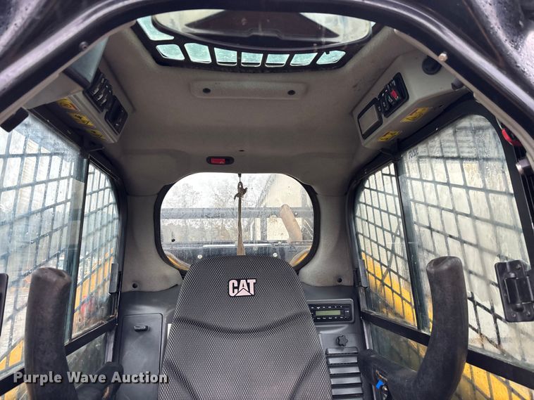 image for item DU0301 2022 Caterpillar 299D3 tracked skid steer loader