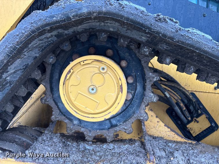 image for item DU0301 2022 Caterpillar 299D3 tracked skid steer loader