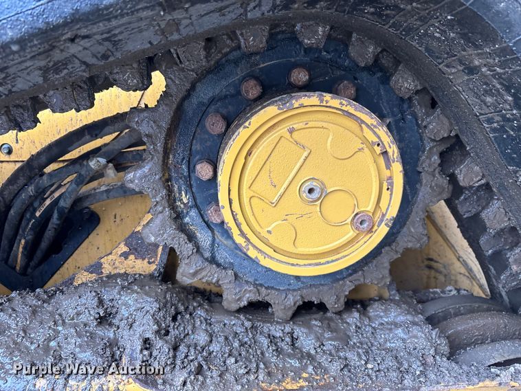 image for item DU0301 2022 Caterpillar 299D3 tracked skid steer loader