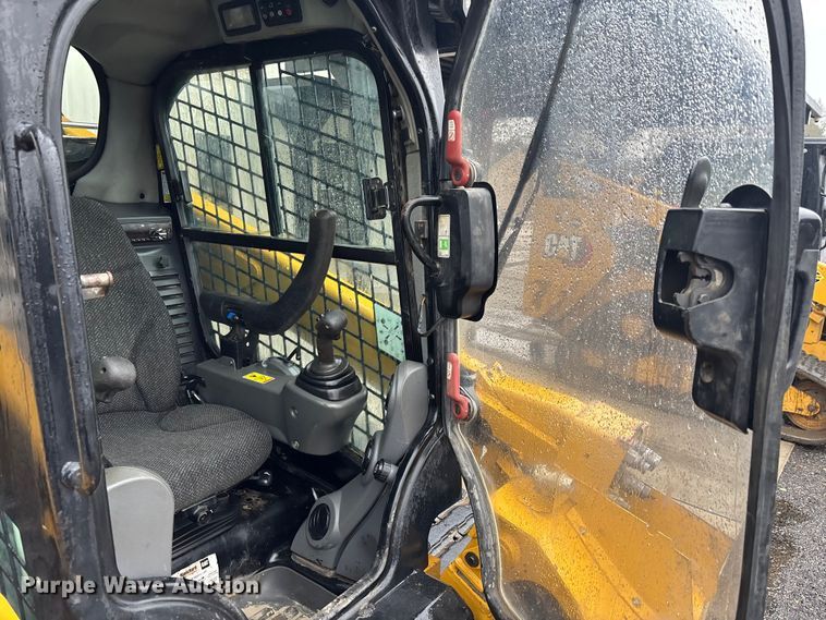 image for item DU0302 2018 Caterpillar 299D2XHP forestry tracked skid steer loader  