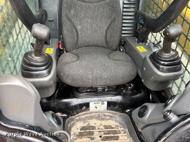 image for item DU0302 2018 Caterpillar 299D2XHP forestry tracked skid steer loader  