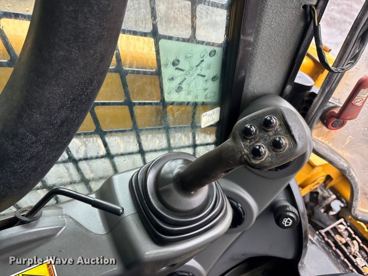 image for item DU0302 2018 Caterpillar 299D2XHP forestry tracked skid steer loader  