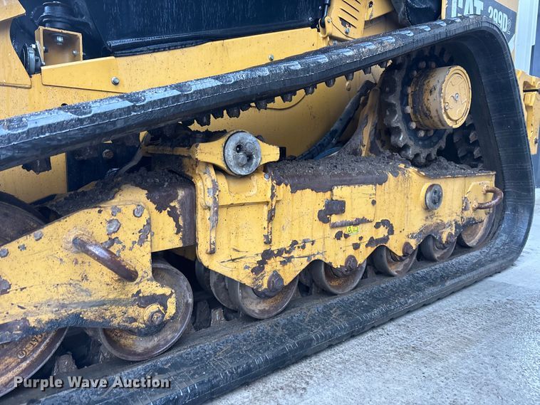 image for item DU0302 2018 Caterpillar 299D2XHP forestry tracked skid steer loader  