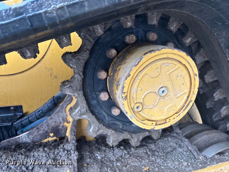 image for item DU0302 2018 Caterpillar 299D2XHP forestry tracked skid steer loader  