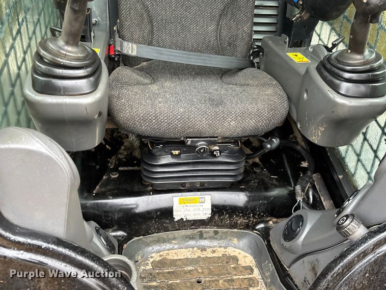 image for item DU0303 2017 Caterpillar 299D2XHP forestry tracked skid steer loader  