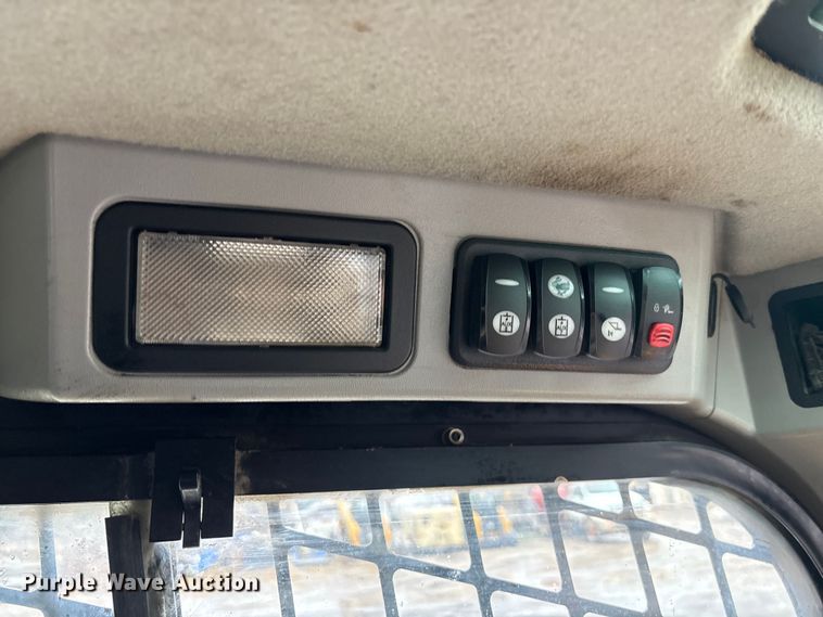 image for item DU0303 2017 Caterpillar 299D2XHP forestry tracked skid steer loader  