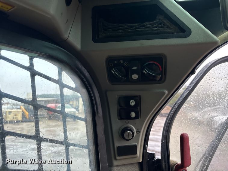 image for item DU0303 2017 Caterpillar 299D2XHP forestry tracked skid steer loader  