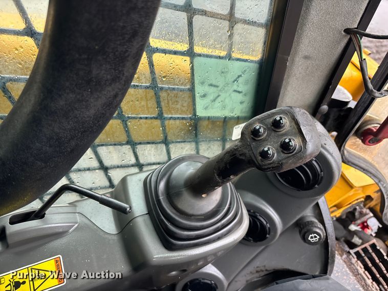 image for item DU0303 2017 Caterpillar 299D2XHP forestry tracked skid steer loader  