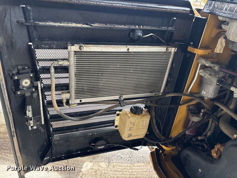 image for item DU0303 2017 Caterpillar 299D2XHP forestry tracked skid steer loader  