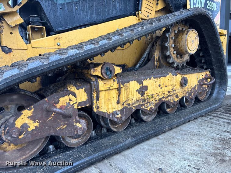 image for item DU0303 2017 Caterpillar 299D2XHP forestry tracked skid steer loader  