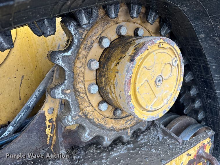 image for item DU0303 2017 Caterpillar 299D2XHP forestry tracked skid steer loader  