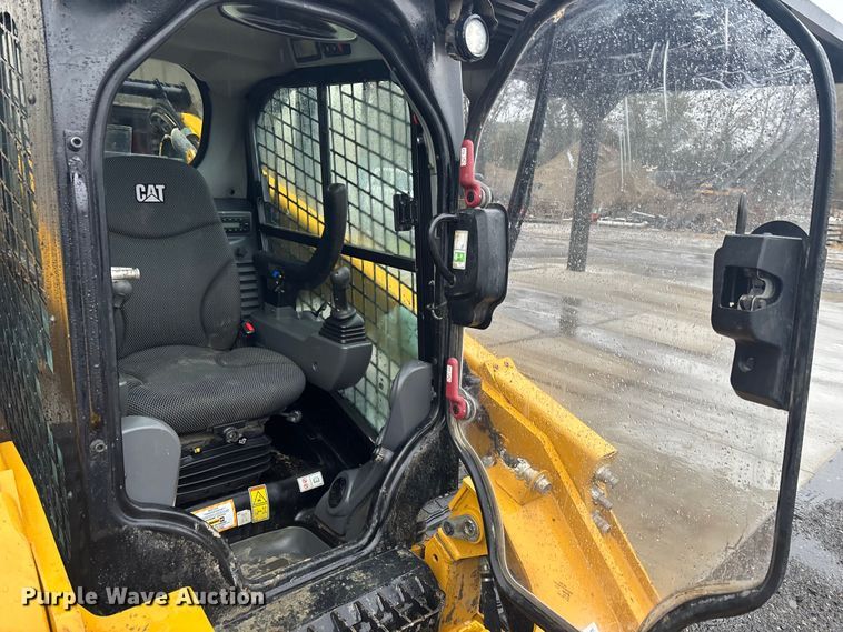 image for item DU0304 2023 Caterpillar 289D3 tracked skid steer loader