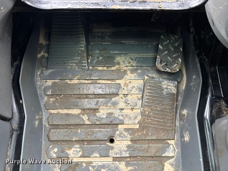 image for item DU0304 2023 Caterpillar 289D3 tracked skid steer loader