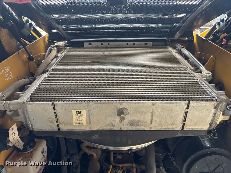 image for item DU0304 2023 Caterpillar 289D3 tracked skid steer loader