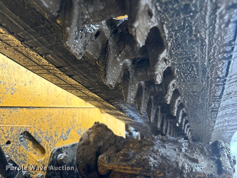 image for item DU0304 2023 Caterpillar 289D3 tracked skid steer loader