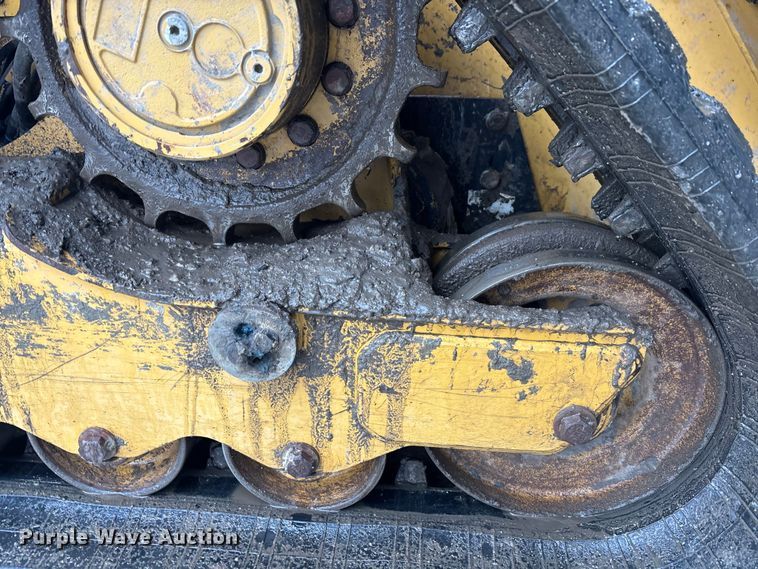 image for item DU0304 2023 Caterpillar 289D3 tracked skid steer loader