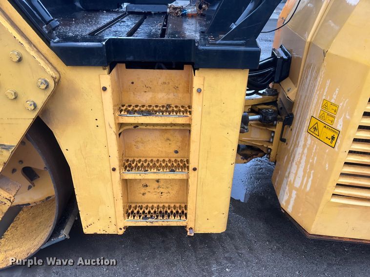 image for item DU0306 1999 Dynapac CC422 double drum vibratory roller