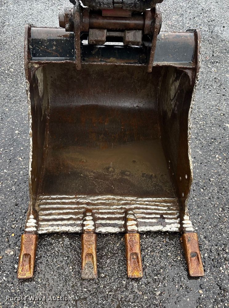 image for item DU0308 2017 Caterpillar 305E2 mini excavator