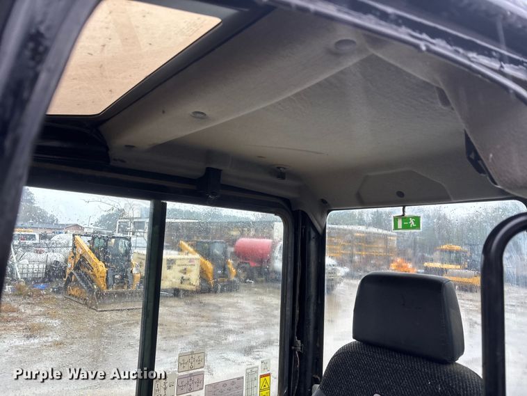 image for item DU0308 2017 Caterpillar 305E2 mini excavator