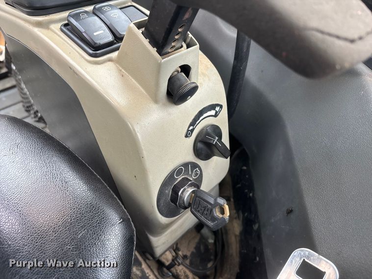 image for item DU0308 2017 Caterpillar 305E2 mini excavator