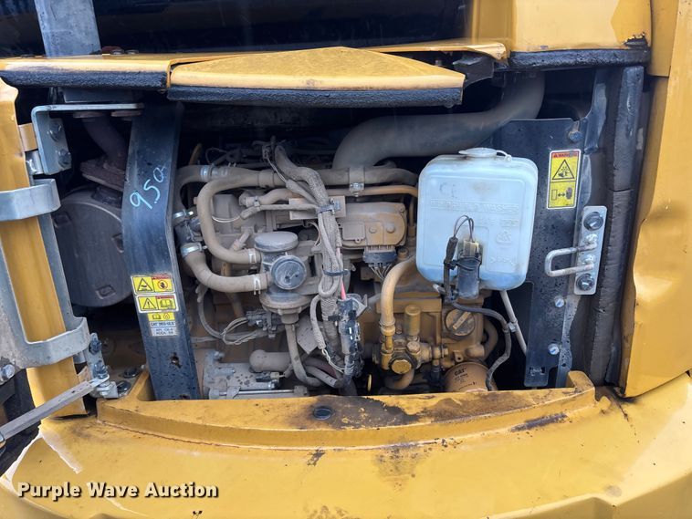 image for item DU0308 2017 Caterpillar 305E2 mini excavator