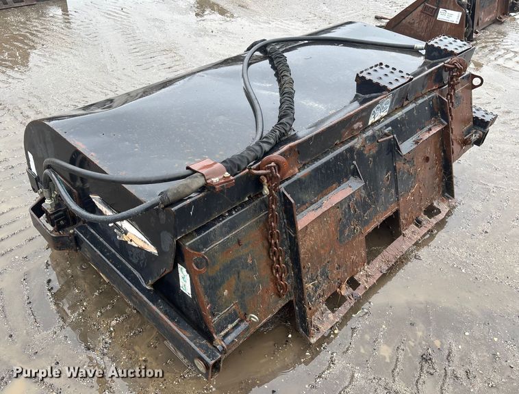 image for item DU0310 Skid steer sweeper