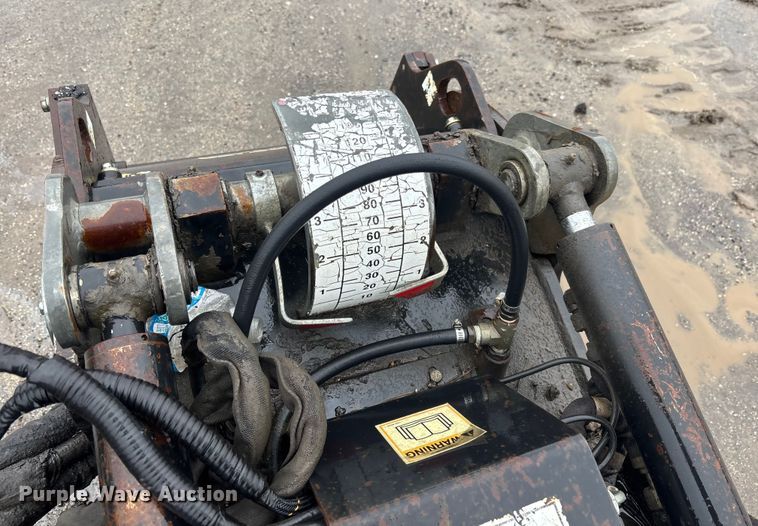 image for item DU0312 2011 Caterpillar PC205 skid steer cold planer