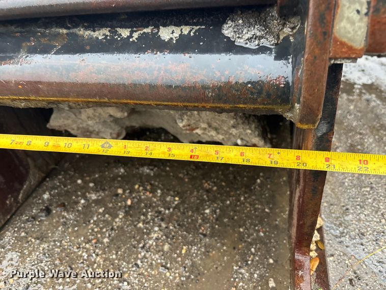 image for item DU0312 2011 Caterpillar PC205 skid steer cold planer