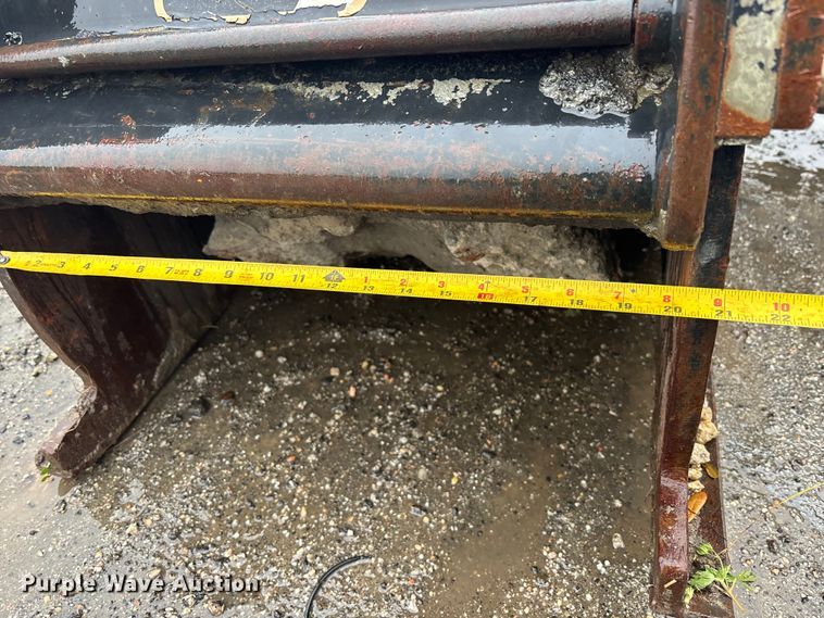 image for item DU0312 2011 Caterpillar PC205 skid steer cold planer