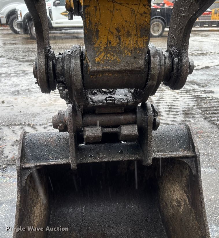 image for item DU0315 2014 Caterpillar 305.5E CR mini excavator